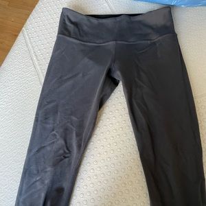 Lululemon crop leggings